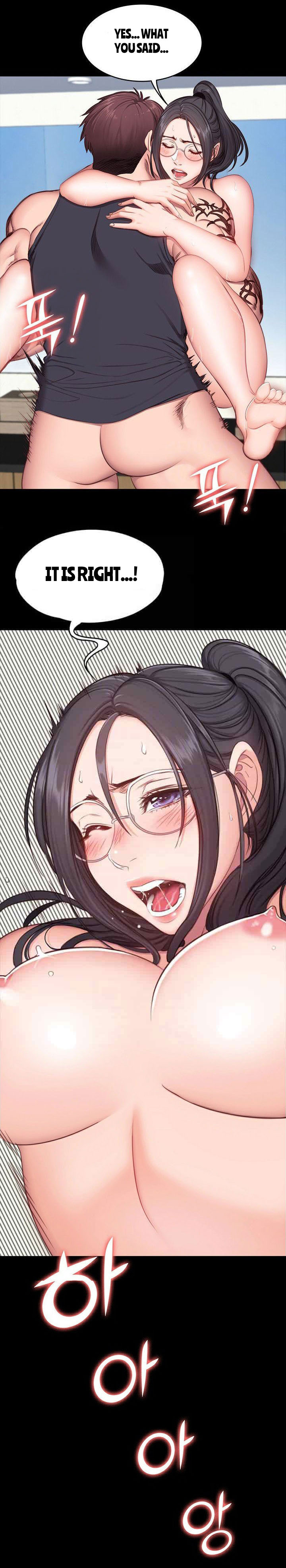 Busige Fitnessstudio-Chefin trainiert und fickt Mädchen - Image 110