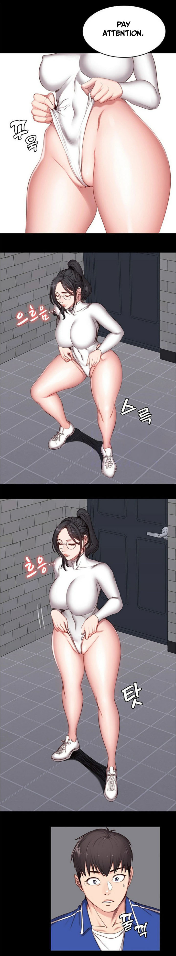 Busige Fitnessstudio-Chefin trainiert und fickt Mädchen - Image 179