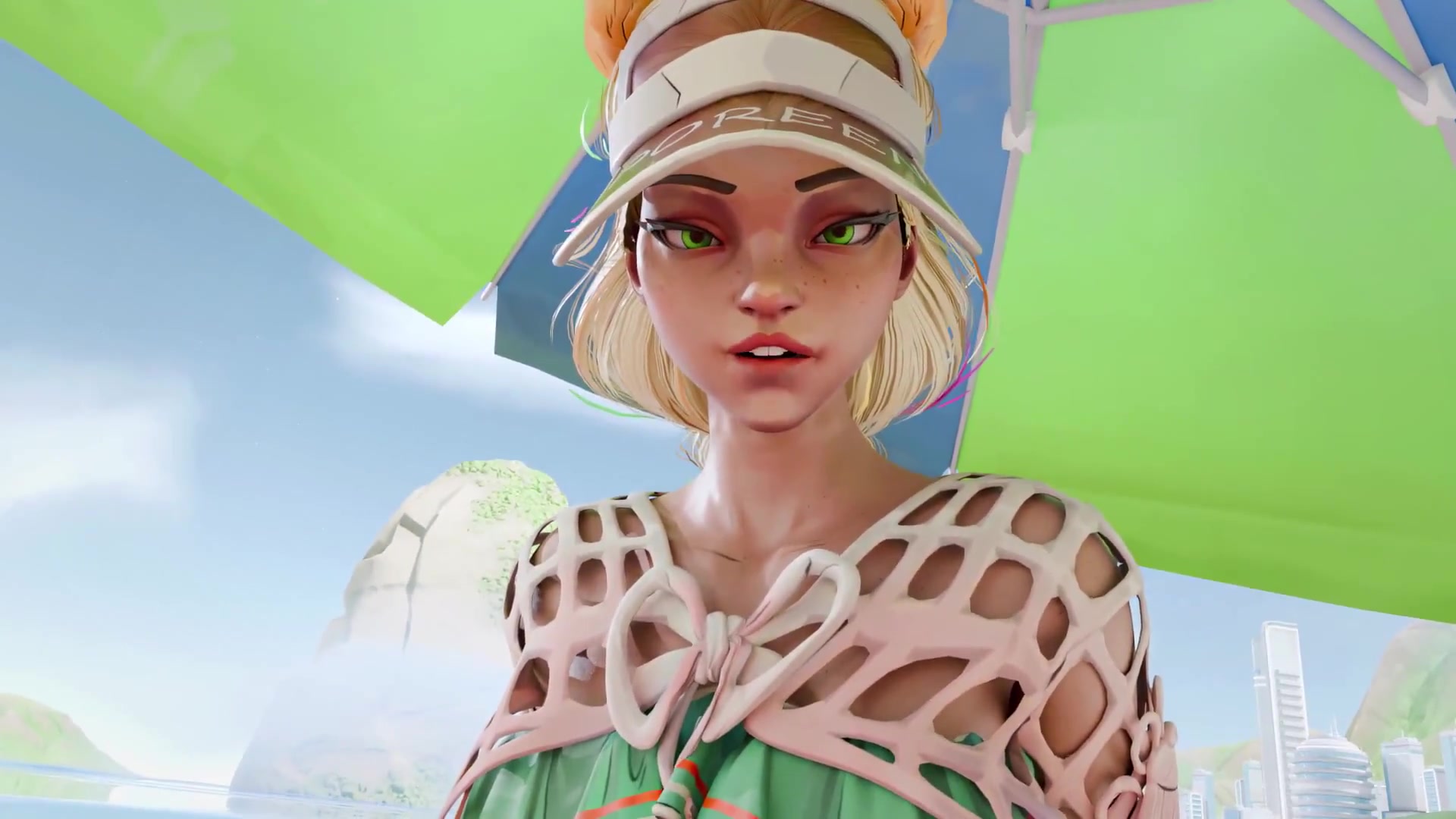 松鼠女孩在海滩享受炎热的一天