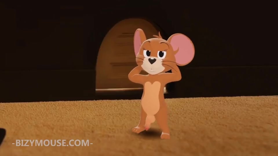 джерри показывает свой член и задницу