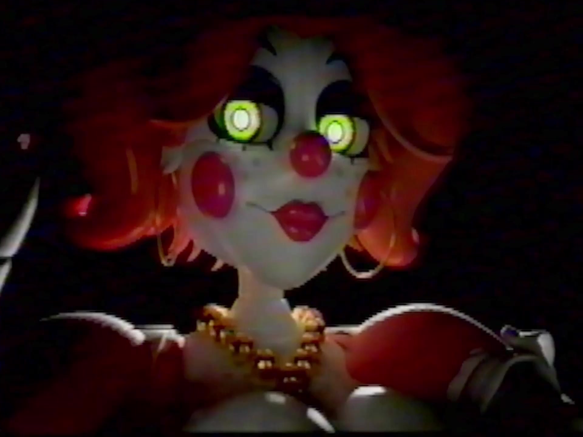 Bébé du cirque en action intense