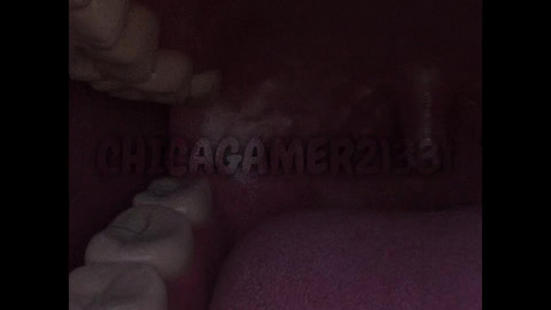 écrasante géante sexy