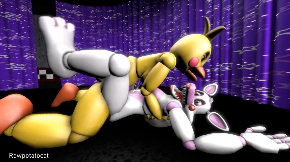 扶她玩具奇卡和曼格尔性爱