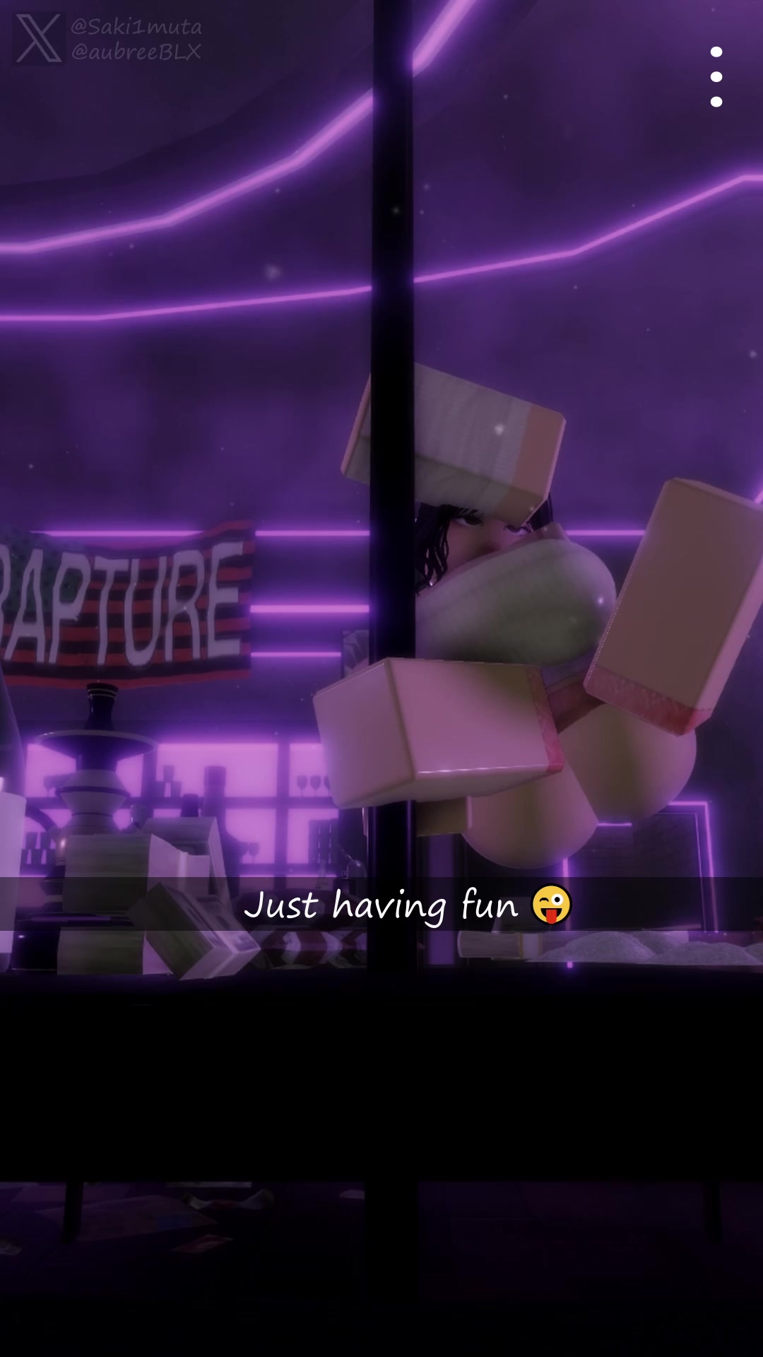 セクシークラブでスナップチャット出会い