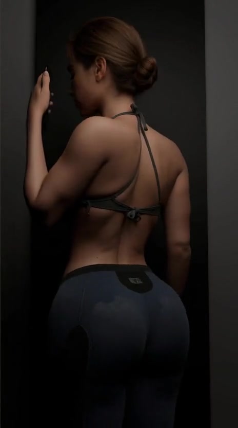 Ellie hace ejercicio