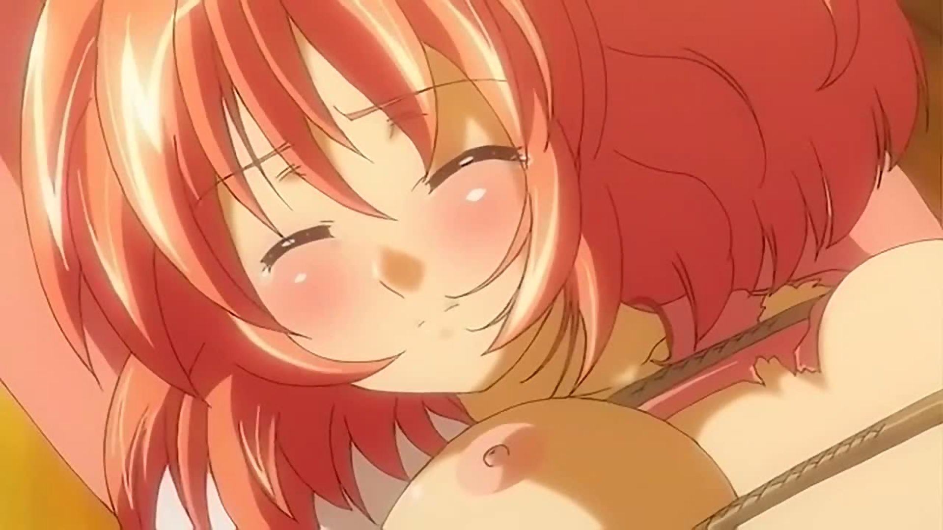 جمباز عذراء مرن مربوط يُنكَب بعنف