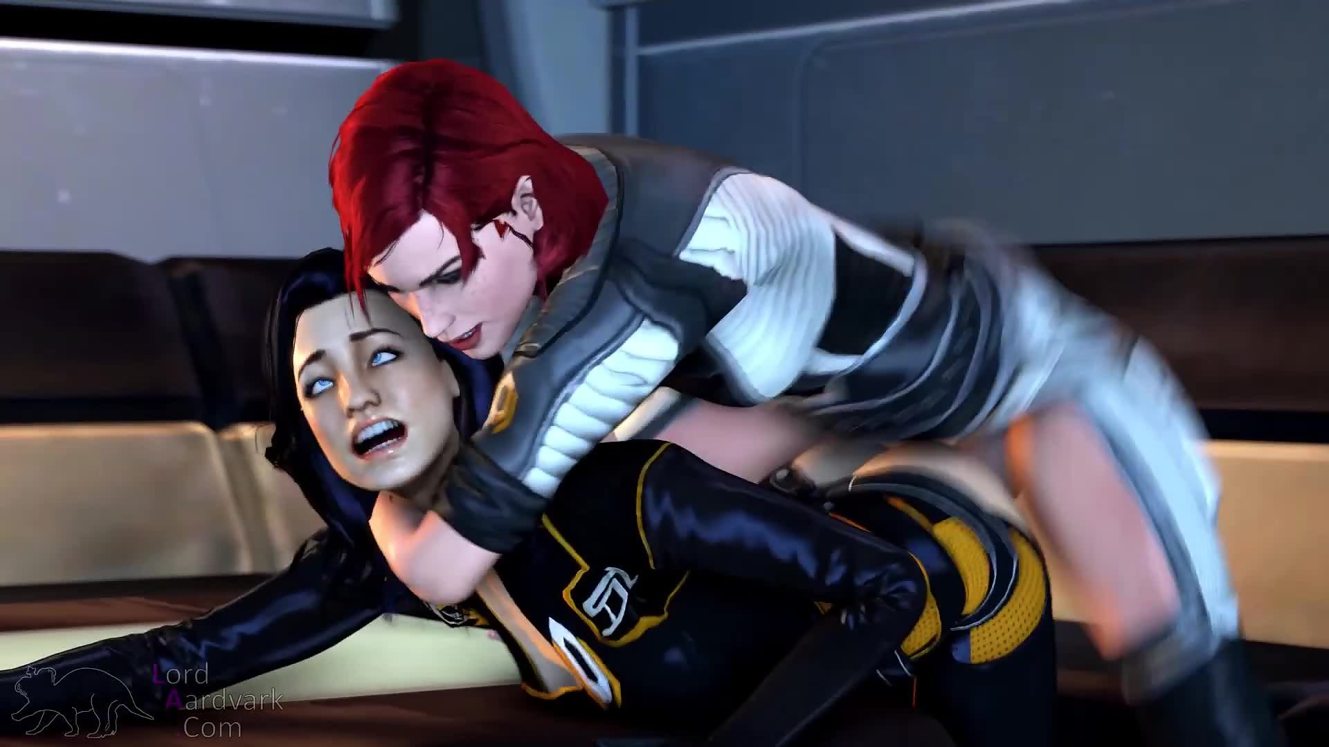 فوتاناري شيبارد تستخدم ميراندا التلميذة كغطاء للقضيب