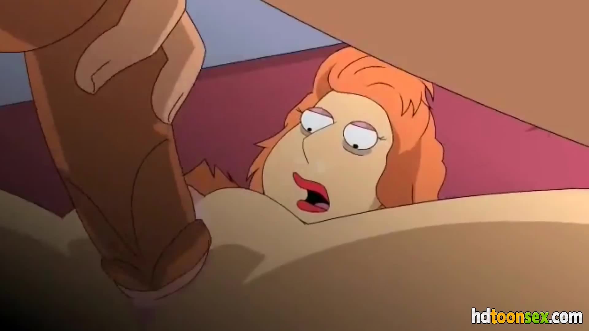 A boceta madura de lois griffin apanhada por gângsters italianos