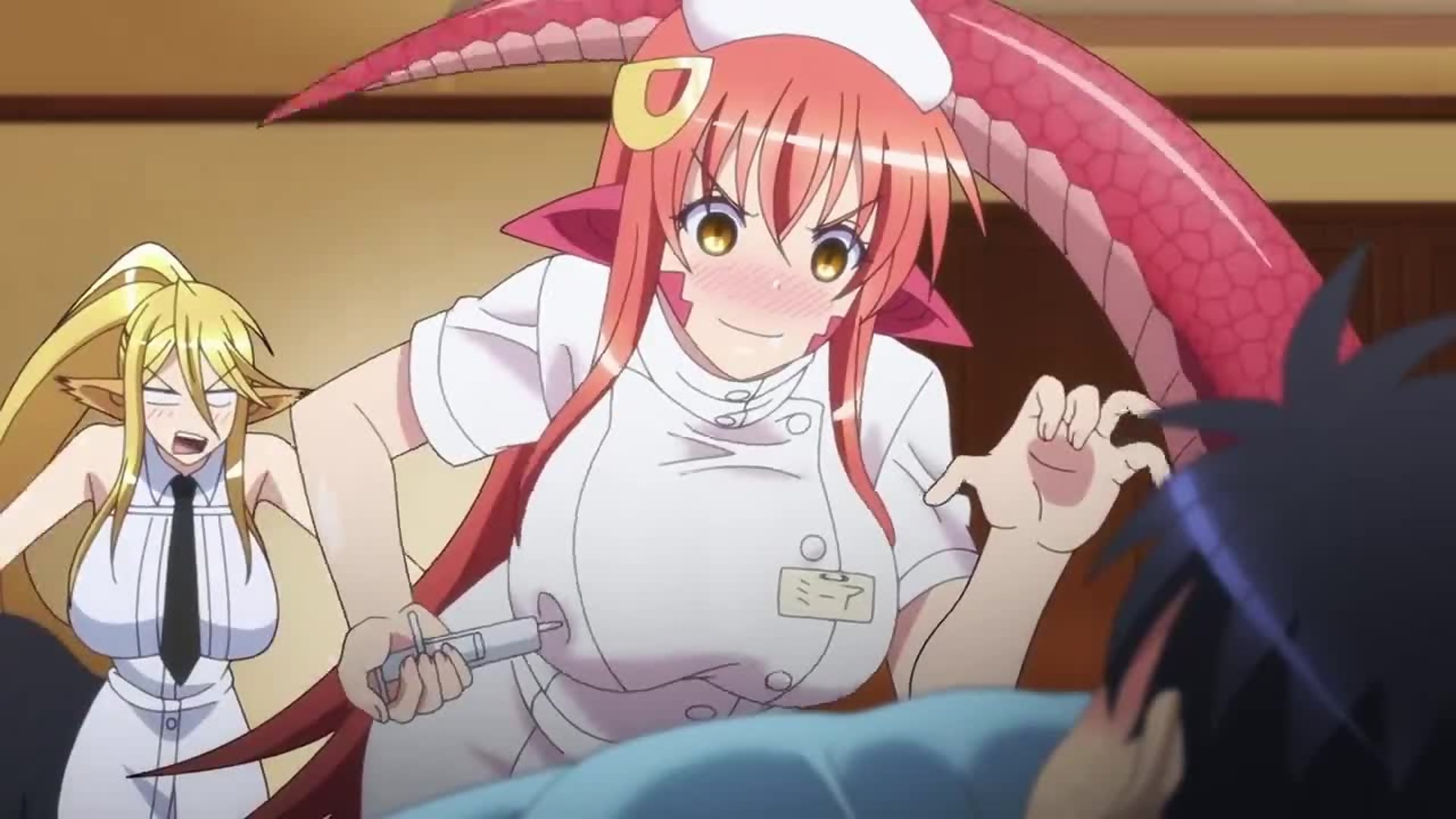 Harem-huren benutzen ihre titten, um einen kranken typen zu heilen