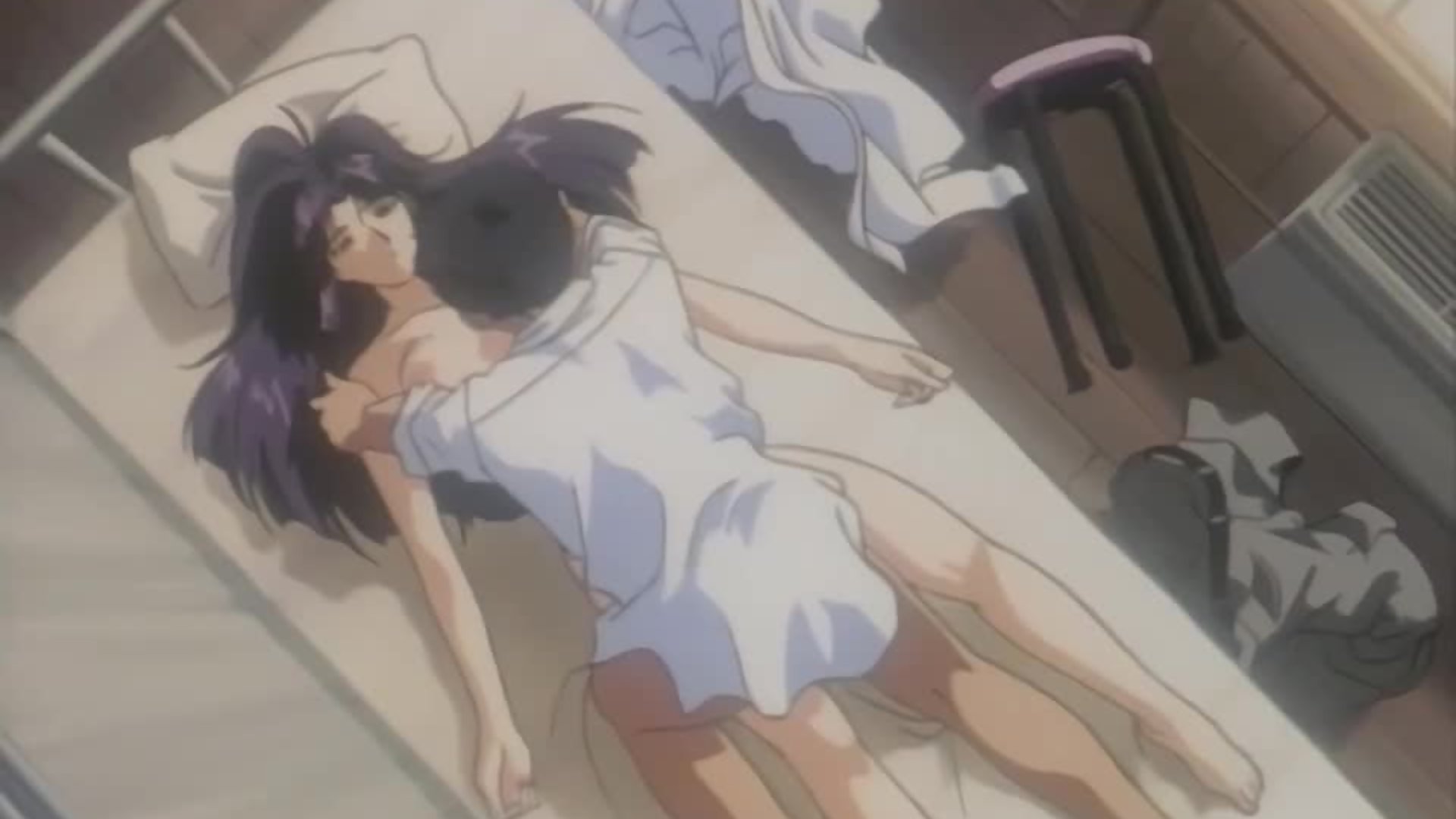 الخادمة الهينتاي تحصل على كريمبي ذهبي من سيدها الممسوس